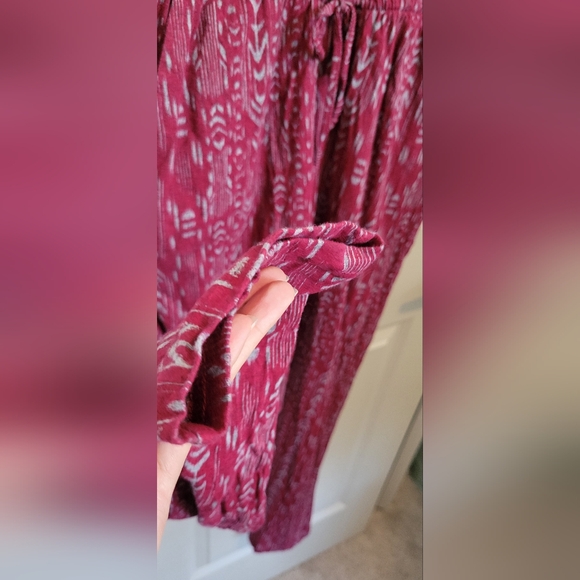 Roxy Red Jumpsuit Vibrant and Chic - Picture 4 of 7